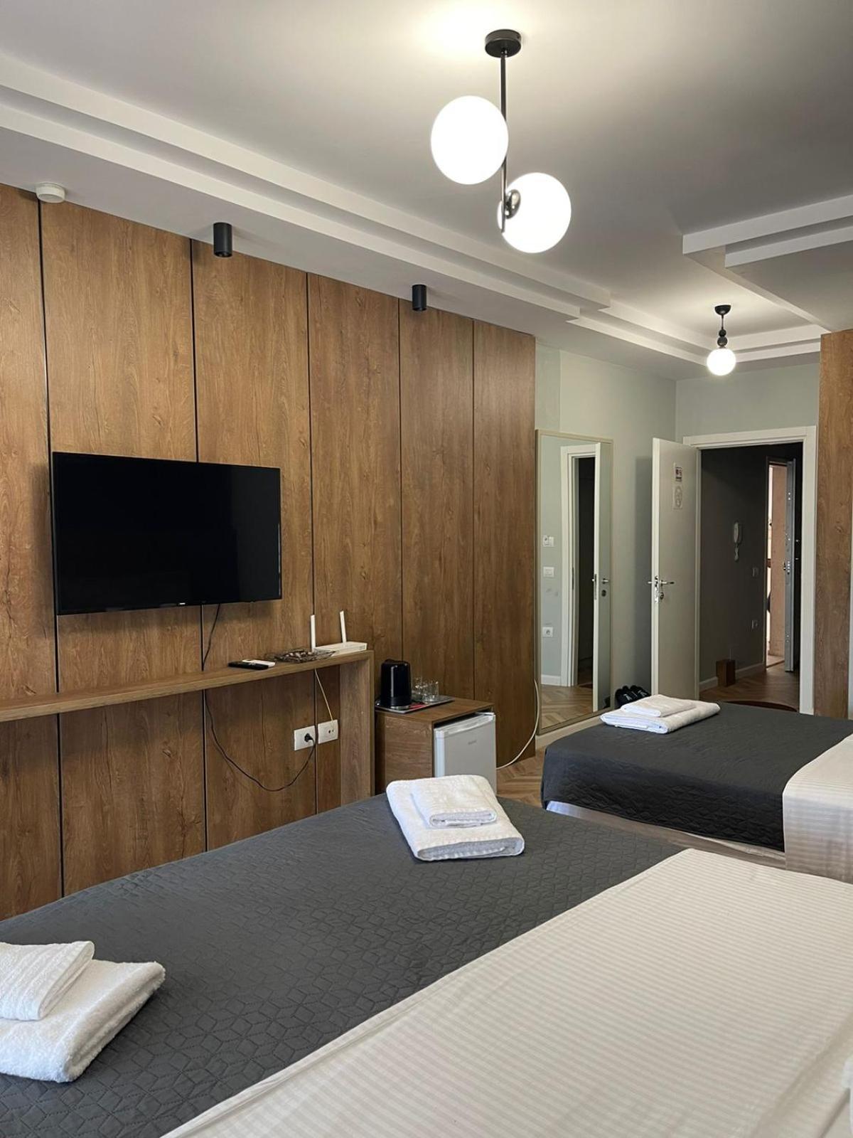 Your Apart Hotel Tirana Exterior photo